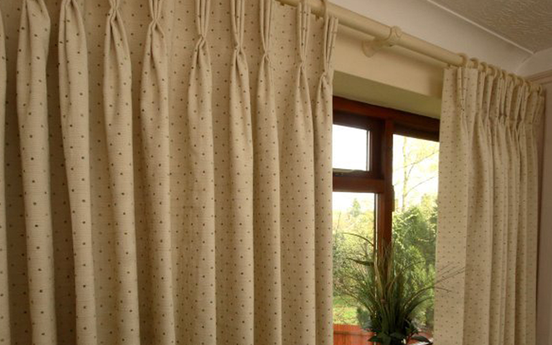 Curtain Dealer